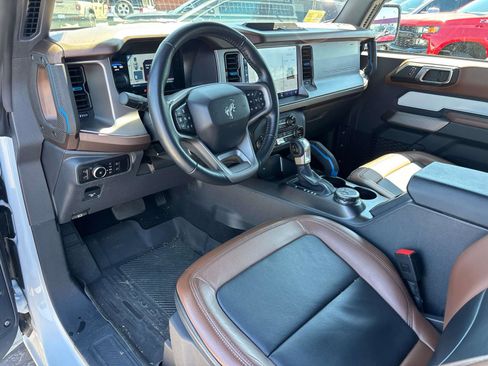 Used 2023 Ford Bronco Outer Banks AWD/4WD image 11