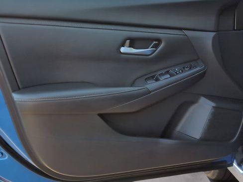 Used 2024 Nissan Sentra SV FWD image 15