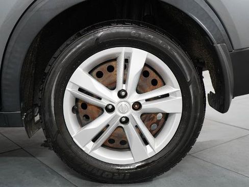 Used 2020 Nissan Kicks S FWD image 31