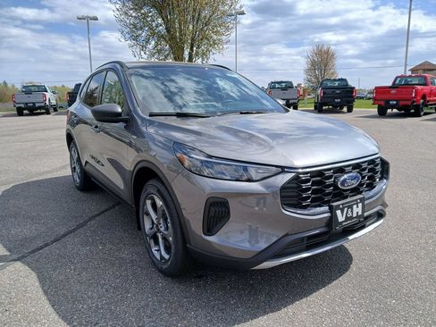 New 2026 Ford Escape ST-Line w/ Tech Pack #1 AWD/4WD image 1