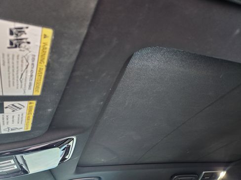 Used 2018 Land Rover Range Rover Sport Supercharged image 25