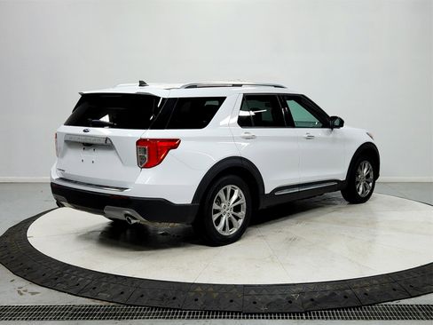 Used 2024 Ford Explorer Limited image 7
