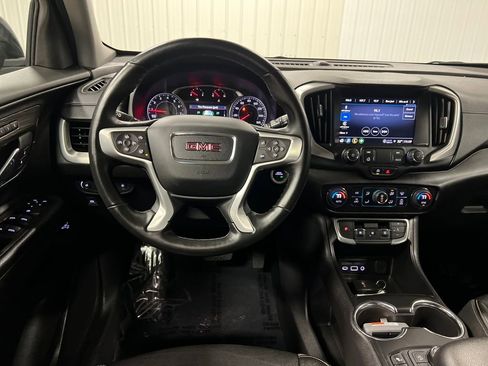Used 2024 GMC Terrain SLT image 18