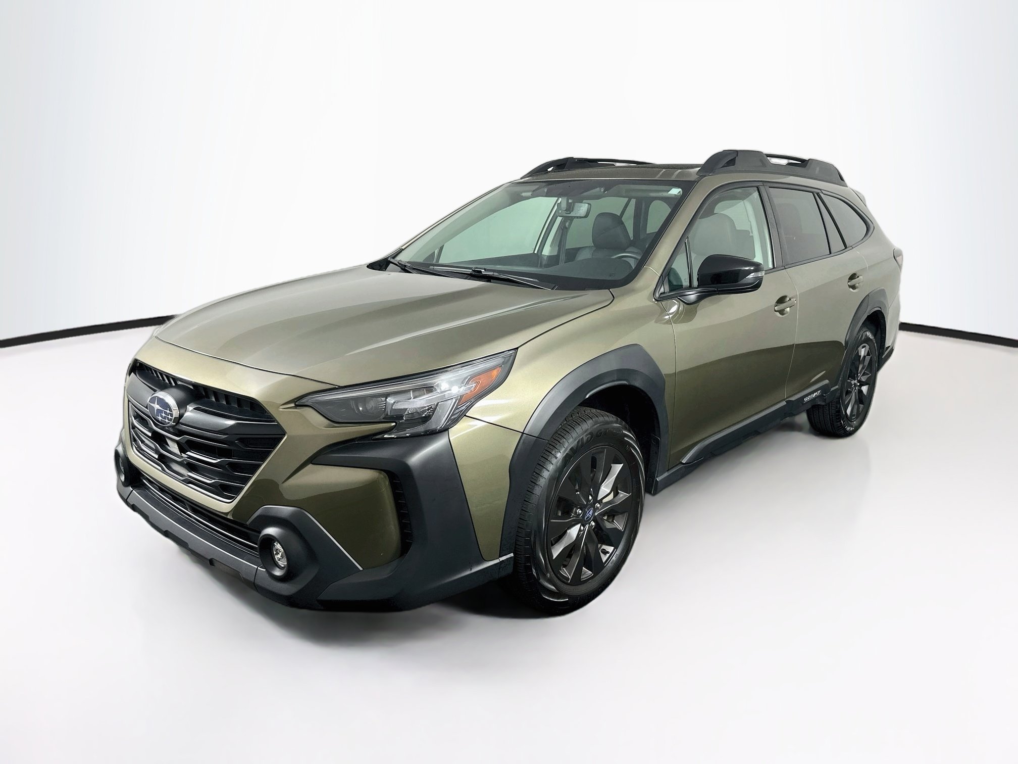 Used 2025 Subaru Outback Onyx Edition AWD/4WD image 3