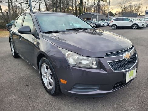 Used 2011 Chevrolet Cruze LT image 3