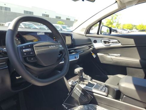 New 2026 Kia Sportage SX image 12