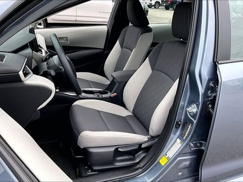 Used 2025 Toyota Corolla LE image 18