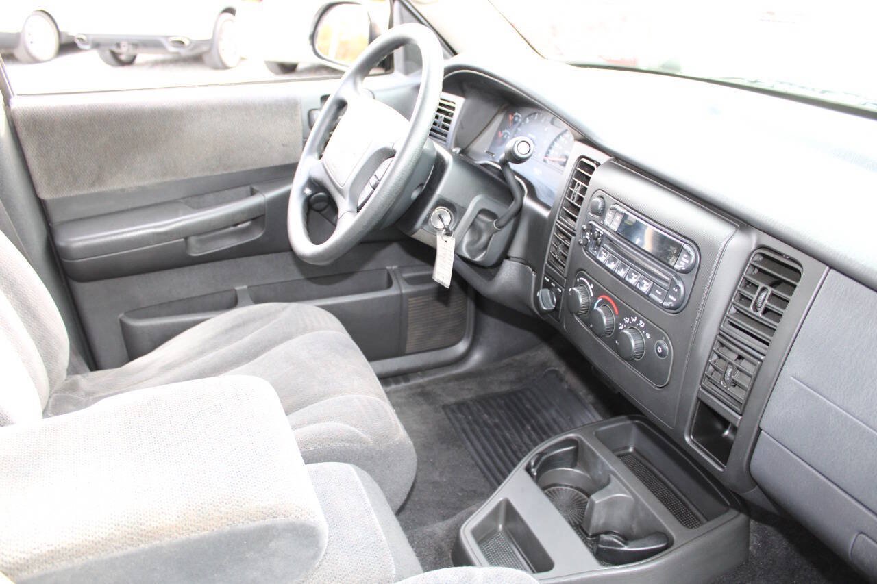 Used 2003 Dodge Dakota Sport AWD/4WD image 12