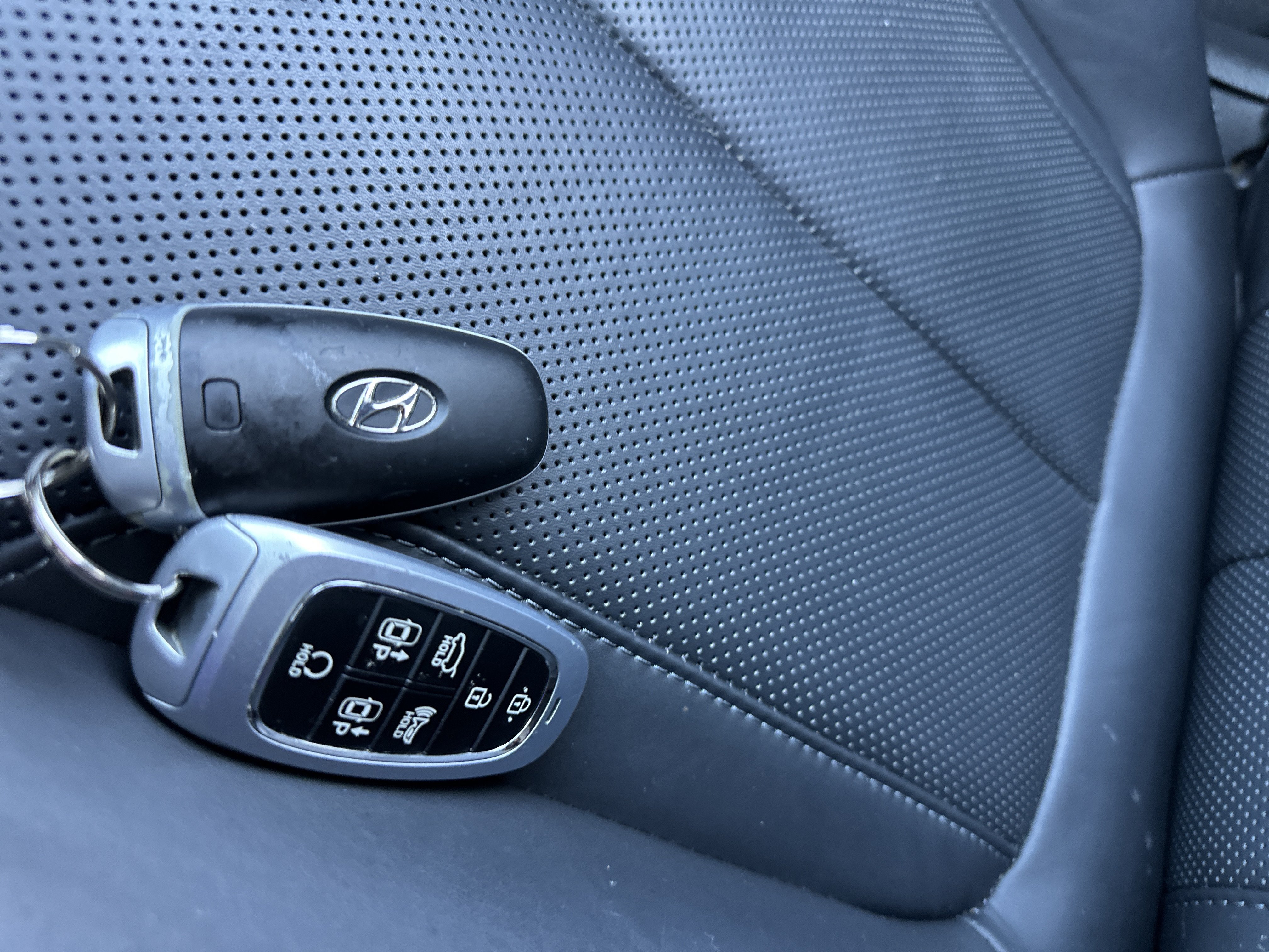 Used 2022 Hyundai Santa Fe Calligraphy FWD image 20