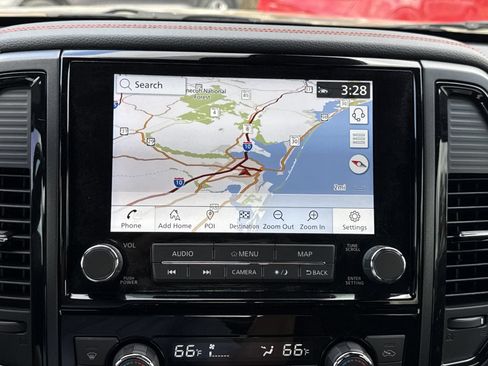 Used 2024 Nissan Titan PRO-4X AWD/4WD image 24