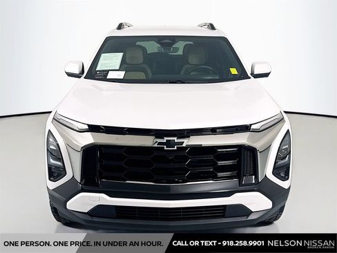 Used 2025 Chevrolet Equinox ACTIV w/ Safety and Technology Package FWD image 2