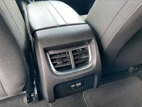 Used 2025 Chevrolet Blazer LT image 27