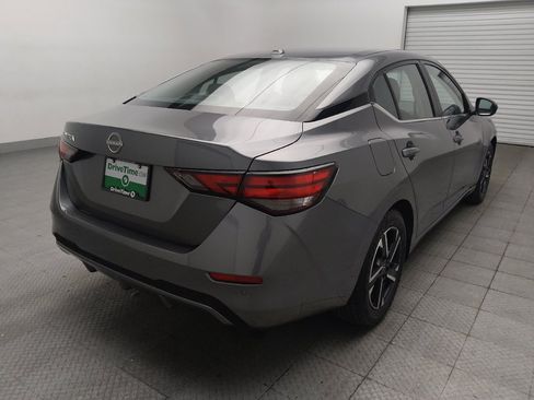Used 2025 Nissan Sentra SV FWD image 9