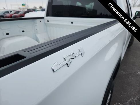 Used 2024 GMC Sierra 1500 SLT AWD/4WD image 29