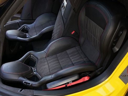 Used 2015 Chevrolet Corvette Z06 image 16