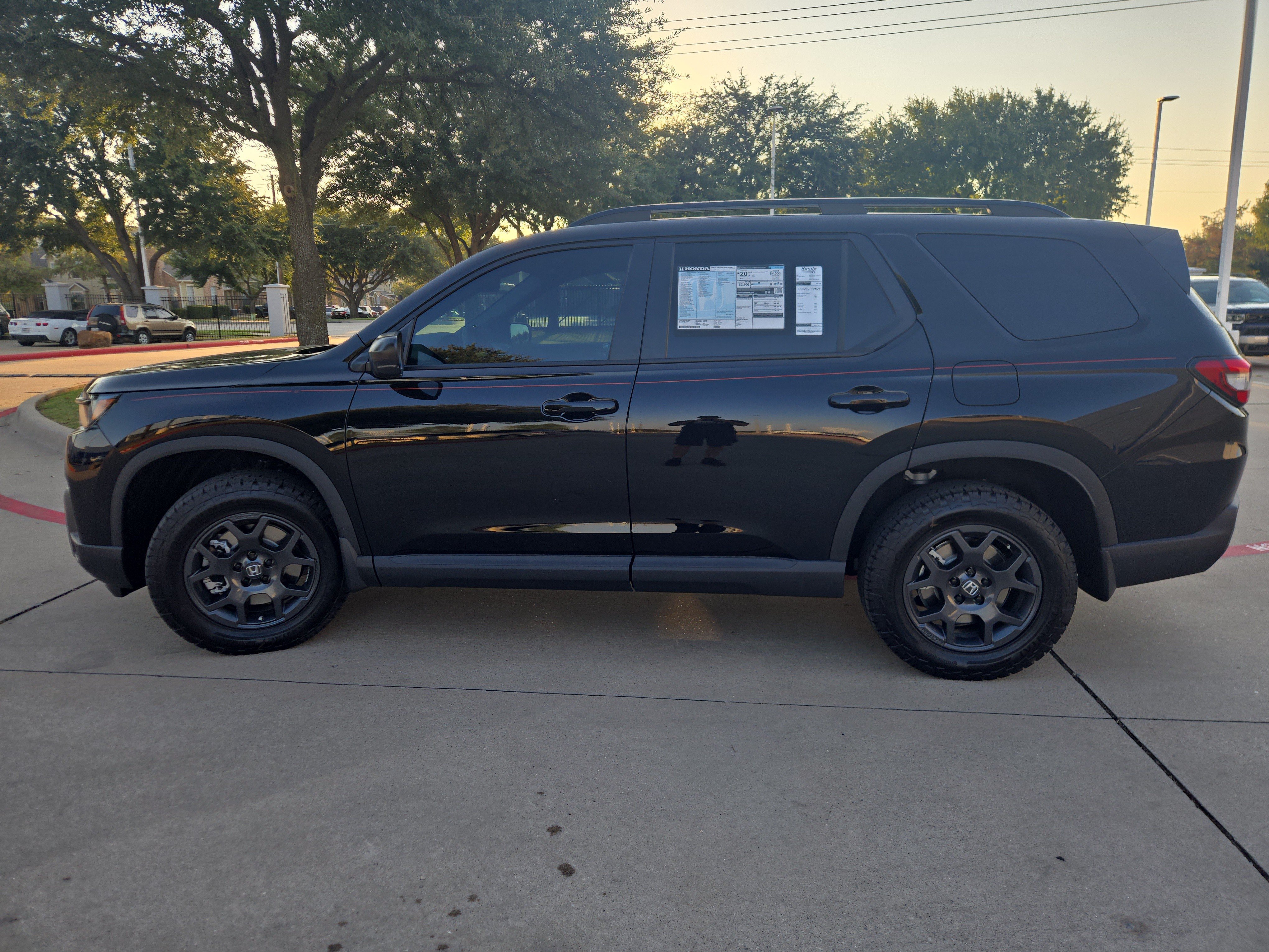 New 2026 Honda Pilot TrailSport image 6