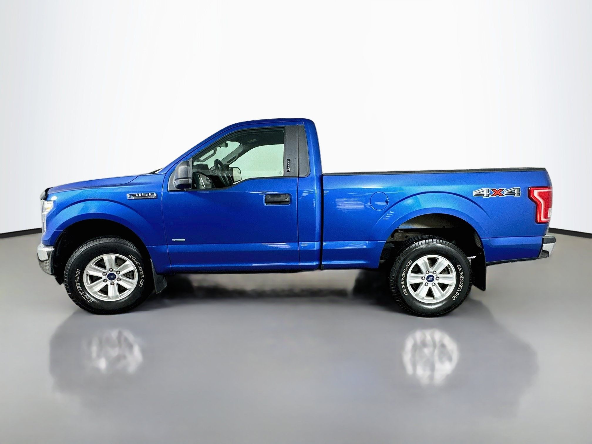 Used 2016 Ford F150 XLT AWD/4WD image 4