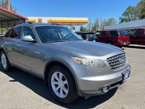 Used 2004 INFINITI FX35 4dr AWD w/ Technology Pkg image 2