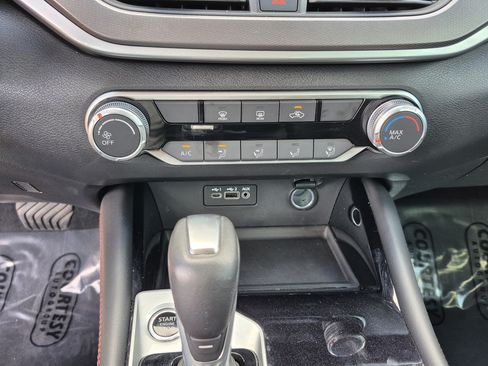 Certified 2025 Nissan Altima 2.5 SR FWD image 25
