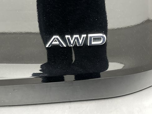 Used 2023 Nissan Rogue S AWD/4WD image 11
