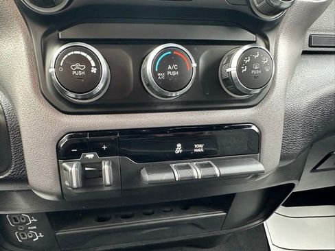 Used 2024 RAM 2500 Big Horn w/ Bed Utility Group image 31