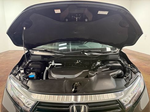 Used 2023 Honda Odyssey Touring image 19