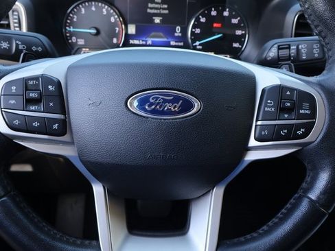 Used 2020 Ford Explorer XLT w/ Equipment Group 202A image 20