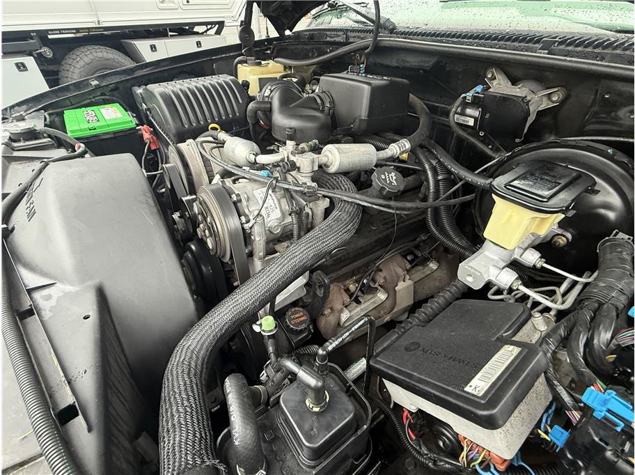 Used 1999 GMC Yukon Denali AWD/4WD image 34