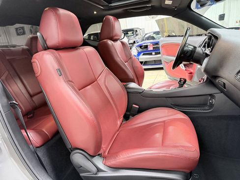 Used 2019 Dodge Challenger SXT w/ Plus Package RWD image 34
