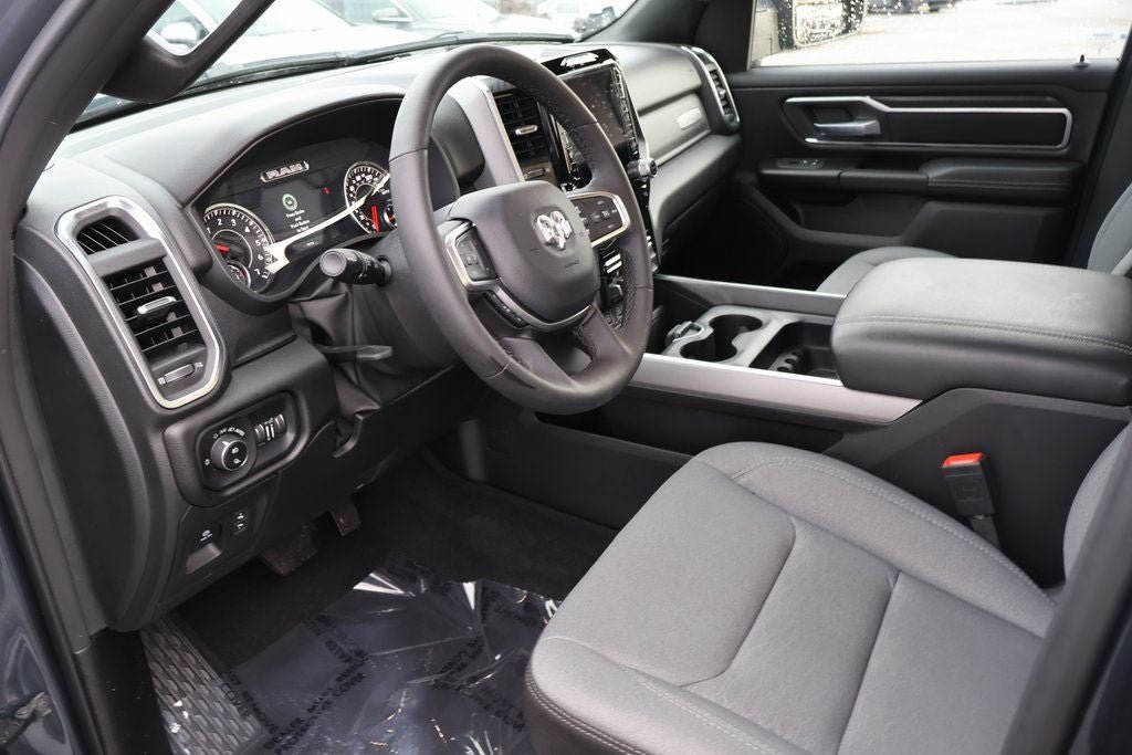 Used 2025 RAM 1500 Big Horn AWD/4WD image 17
