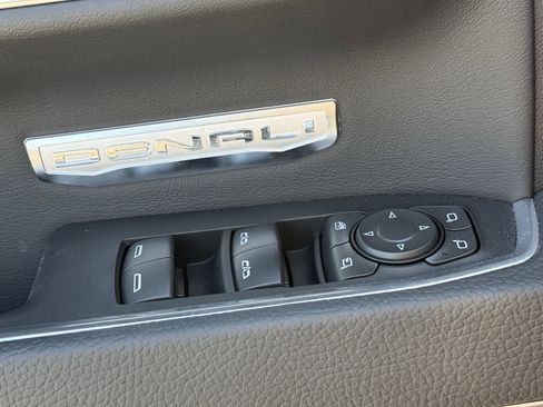 Used 2025 GMC Sierra 1500 Denali w/ Denali Reserve Package image 25