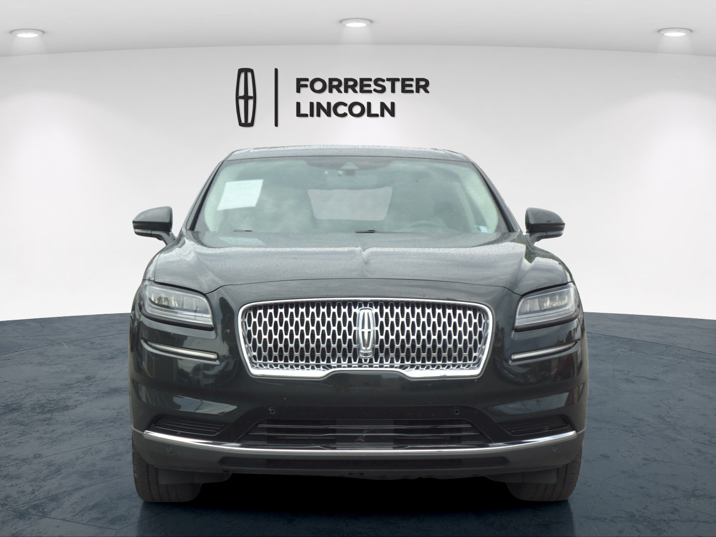 Used 2023 Lincoln Nautilus Reserve w/ Equipment Group 201A AWD/4WD image 8