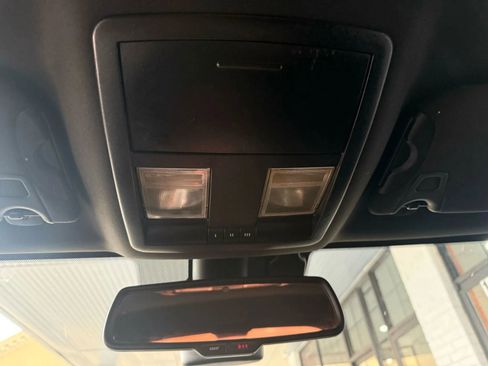 Used 2015 Dodge Challenger R/T Plus image 28