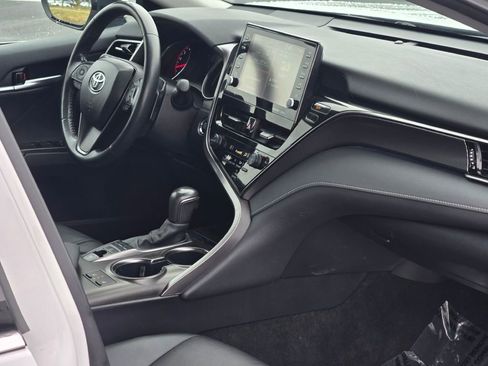 Used 2024 Toyota Camry XSE image 7