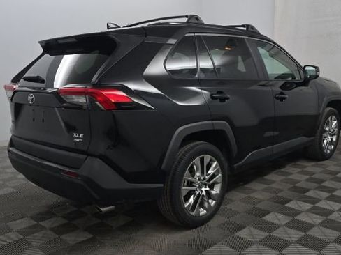 Used 2021 Toyota RAV4 XLE Premium image 2