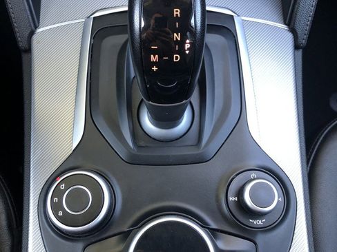 Used 2018 Alfa Romeo Stelvio Sport w/ Quick Order Package 22J Sport image 30