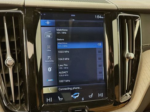 Used 2020 Volvo XC60 T6 Inscription w/ Protection Package Premier image 21