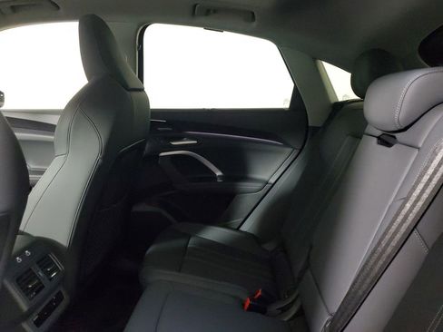 Used 2025 Audi Q5 Premium Plus w/ Premium Plus image 12