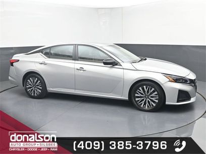 Used 2024 Nissan Altima 2.5 SV