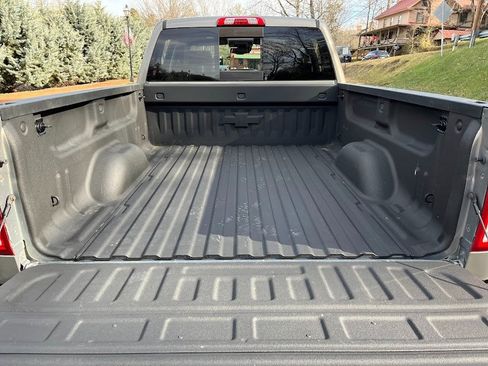 Used 2017 Chevrolet Silverado 1500 High Country image 50