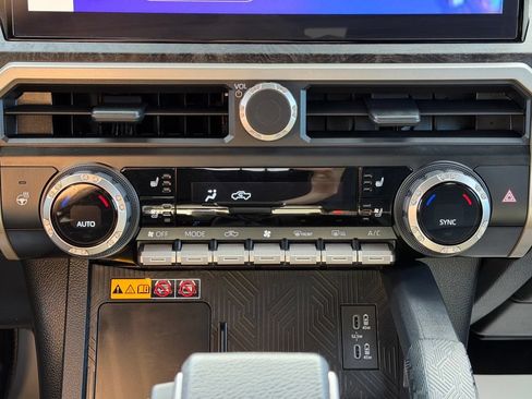 Certified 2025 Toyota Tacoma Limited AWD/4WD image 16