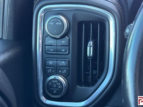 Used 2022 GMC Sierra 3500 AT4 w/ AT4 Premium Plus Package AWD/4WD image 31