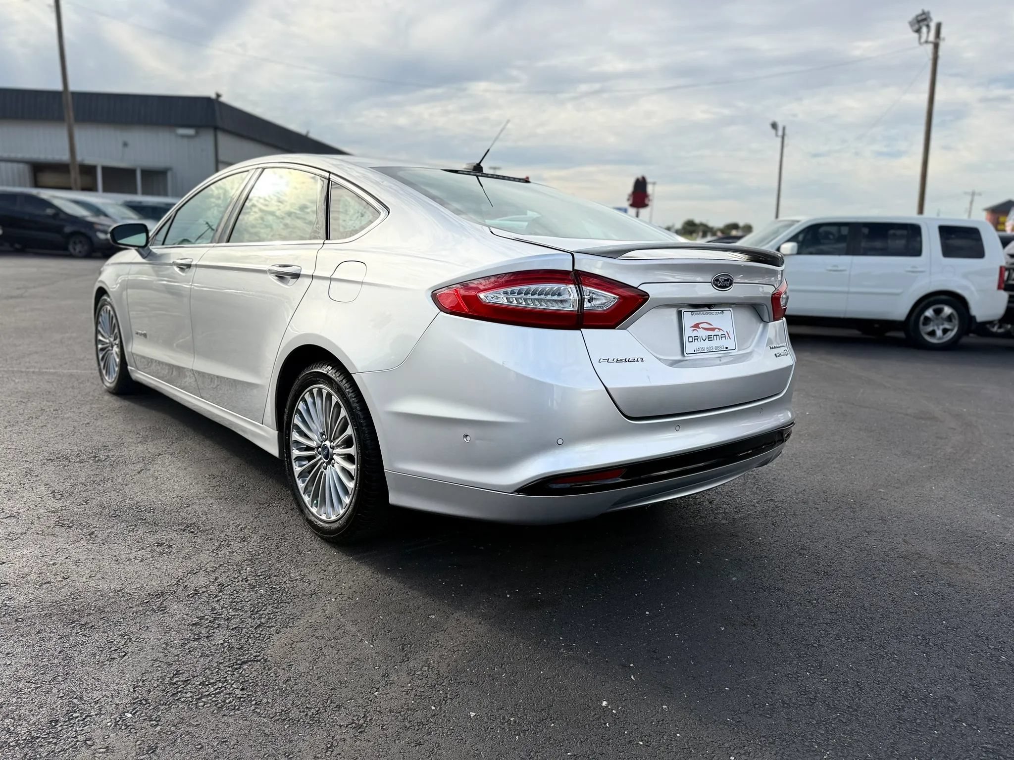 Used 2014 Ford Fusion Titanium FWD image 5
