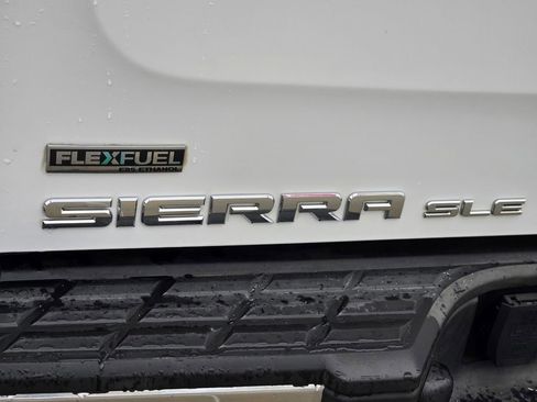 Used 2010 GMC Sierra 1500 SLE w/ SLE Preferred Package image 11