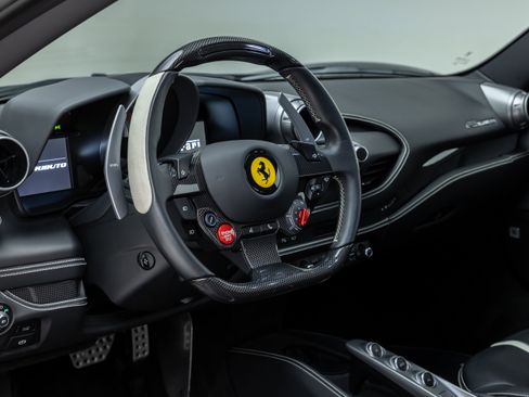Used 2021 Ferrari F8 Tributo image 47