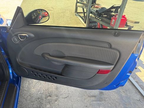 Used 2005 Chrysler PT Cruiser Convertible image 20