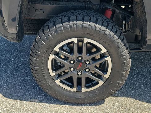 New 2025 Toyota Tacoma TRD Sport image 19