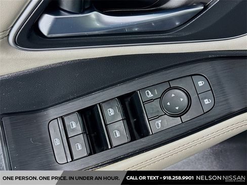 Certified 2021 Nissan Rogue SV w/ Premium Package image 17