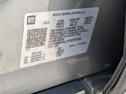 New 2026 Chevrolet Suburban High Country AWD/4WD image 12
