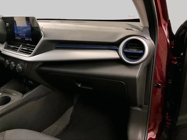 Used 2024 Chevrolet Trax LS w/ LS Convenience Package FWD image 15